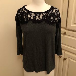 FOREVER 21 Black Gray Lace 3/4 Blouse- Small